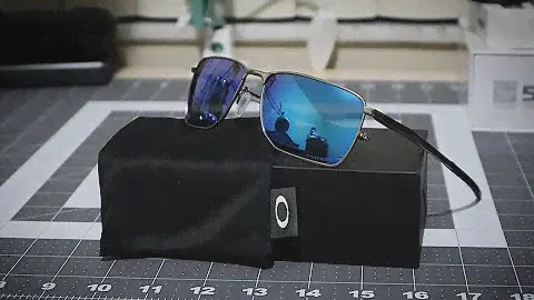 Oakley Ejector Satin Chrome/Prizm Sapphire