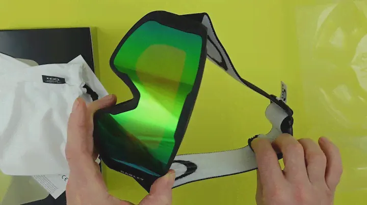 Unboxing of Oakley Line Miner XM Snow Goggles