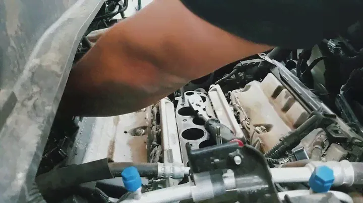 Honda Pilot Spark Plug Change 6 Cylinder (Timelapse)